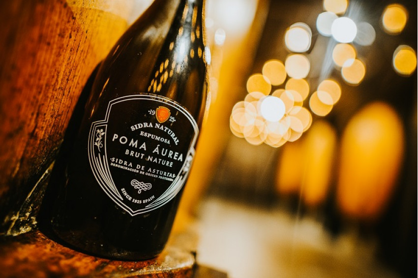 Brinda con Poma Áurea en Asturias Sidra Brut Brinda con Poma Áurea en Asturias Sidra Brut