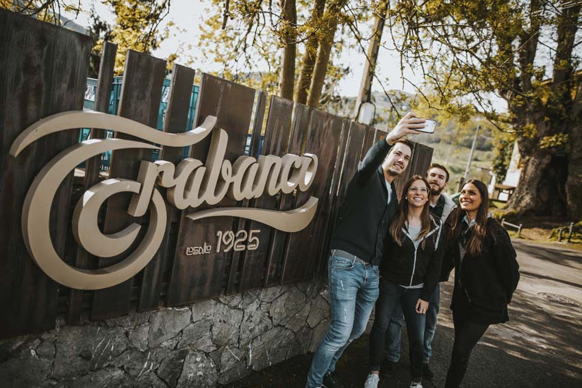 Nos unimos al club Sidraturismo para promover y difundir la sidra y su cultura junto a 34 empresas más Nos unimos al club Sidraturismo para promover y difundir la sidra y su cultura junto a 34 empresas más